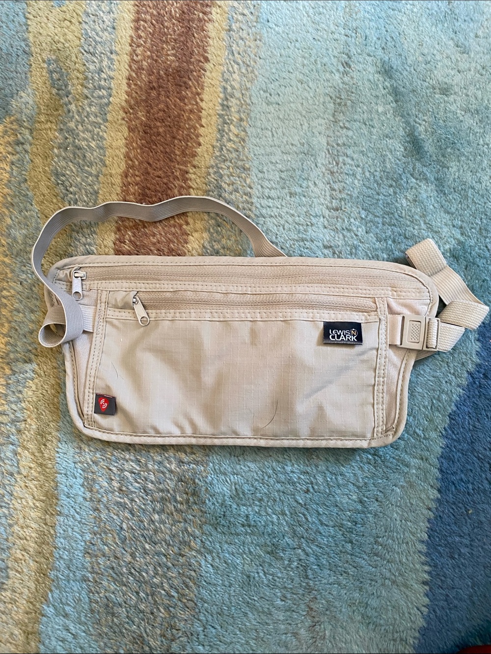 Lewis N Clark Travel Waist Zip Pouch
